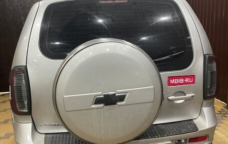 Chevrolet Niva I рестайлинг, 2004 год, 169 000 рублей, 1 фотография