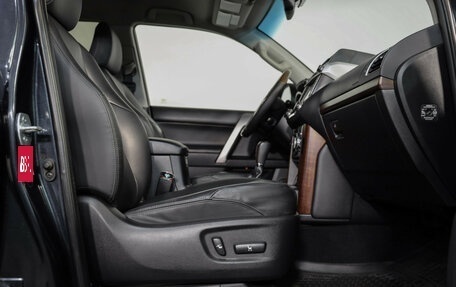 Toyota Land Cruiser Prado 150 рестайлинг 2, 2014 год, 3 499 000 рублей, 23 фотография