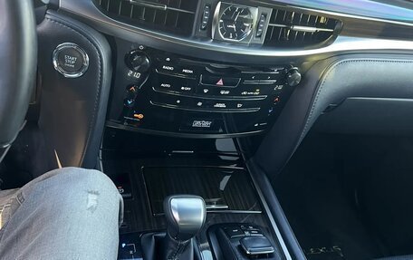 Lexus LX III, 2017 год, 7 550 000 рублей, 15 фотография