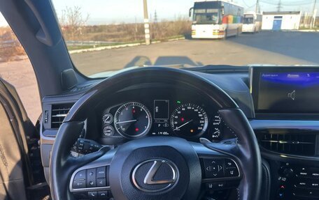Lexus LX III, 2017 год, 7 550 000 рублей, 11 фотография