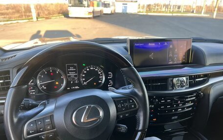Lexus LX III, 2017 год, 7 550 000 рублей, 10 фотография