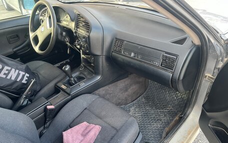 BMW 3 серия, 1992 год, 330 000 рублей, 11 фотография