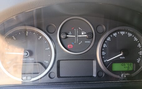 Land Rover Defender I, 2012 год, 3 250 000 рублей, 9 фотография