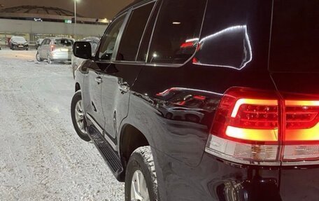 Toyota Land Cruiser 200, 2018 год, 8 500 000 рублей, 2 фотография