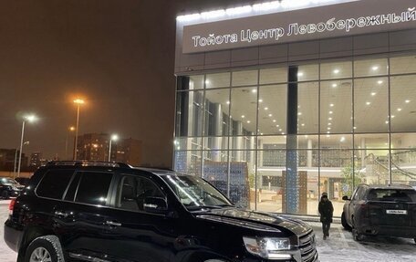 Toyota Land Cruiser 200, 2018 год, 8 500 000 рублей, 4 фотография