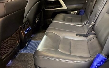 Toyota Land Cruiser 200, 2018 год, 8 500 000 рублей, 13 фотография