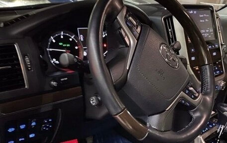 Toyota Land Cruiser 200, 2018 год, 8 500 000 рублей, 9 фотография