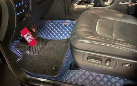 Toyota Land Cruiser 200, 2018 год, 8 500 000 рублей, 14 фотография