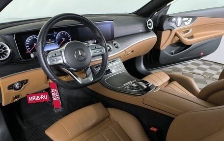 Mercedes-Benz E-Класс, 2019 год, 4 850 000 рублей, 8 фотография