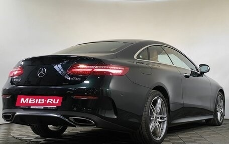 Mercedes-Benz E-Класс, 2019 год, 4 850 000 рублей, 4 фотография