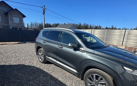 Hyundai Santa Fe IV, 2018 год, 3 000 000 рублей, 3 фотография