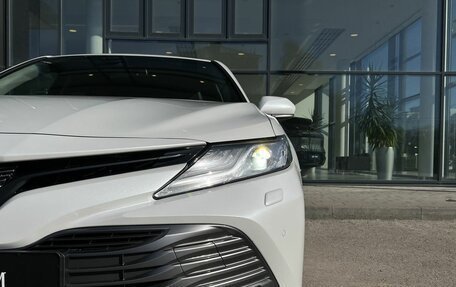 Toyota Camry, 2020 год, 3 240 000 рублей, 9 фотография