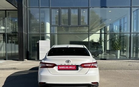 Toyota Camry, 2020 год, 3 240 000 рублей, 6 фотография