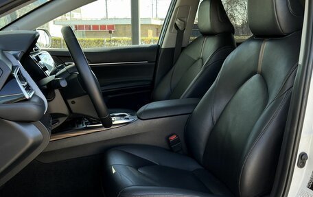 Toyota Camry, 2020 год, 3 240 000 рублей, 19 фотография