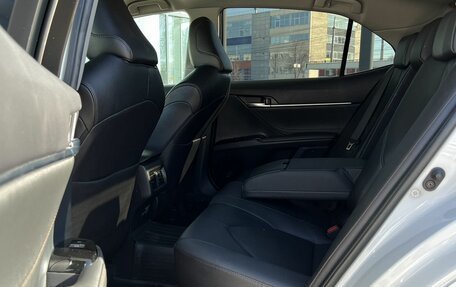 Toyota Camry, 2020 год, 3 240 000 рублей, 33 фотография