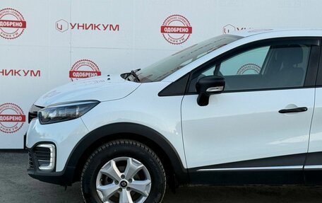 Renault Kaptur I рестайлинг, 2018 год, 1 669 000 рублей, 11 фотография