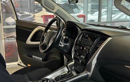 Mitsubishi Pajero Sport III рестайлинг, 2019 год, 3 049 000 рублей, 11 фотография