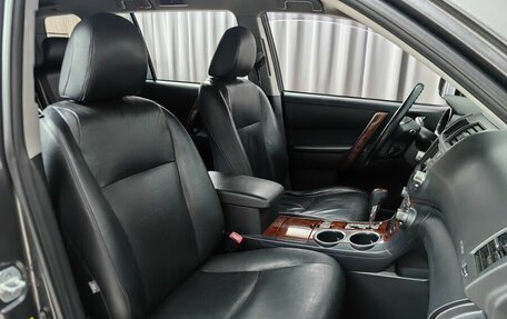 Toyota Highlander III, 2011 год, 1 698 000 рублей, 7 фотография