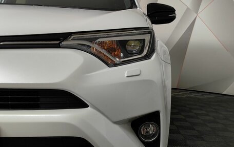 Toyota RAV4, 2019 год, 3 385 000 рублей, 10 фотография