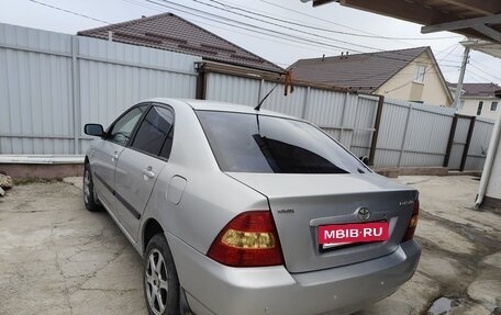 Toyota Corolla, 2004 год, 410 000 рублей, 13 фотография