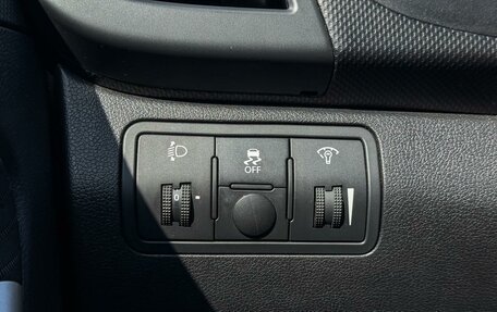 Hyundai Solaris II рестайлинг, 2013 год, 949 000 рублей, 19 фотография