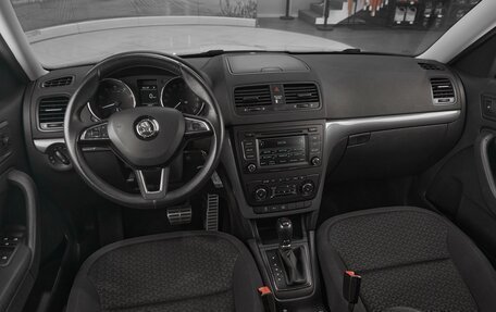 Skoda Yeti I рестайлинг, 2014 год, 1 149 000 рублей, 7 фотография