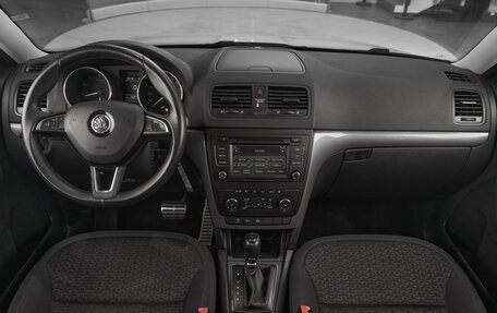 Skoda Yeti I рестайлинг, 2014 год, 1 149 000 рублей, 8 фотография