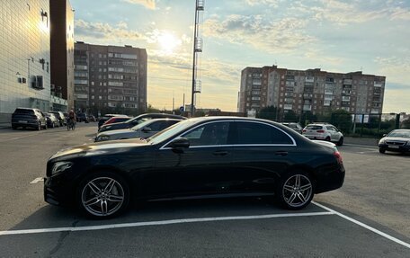 Mercedes-Benz E-Класс, 2019 год, 2 890 000 рублей, 4 фотография