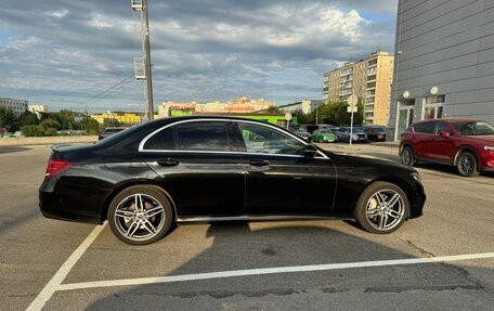 Mercedes-Benz E-Класс, 2019 год, 2 890 000 рублей, 8 фотография