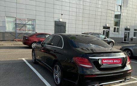 Mercedes-Benz E-Класс, 2019 год, 2 890 000 рублей, 5 фотография