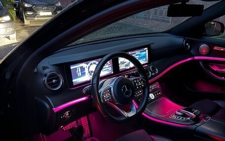 Mercedes-Benz E-Класс, 2019 год, 2 890 000 рублей, 13 фотография