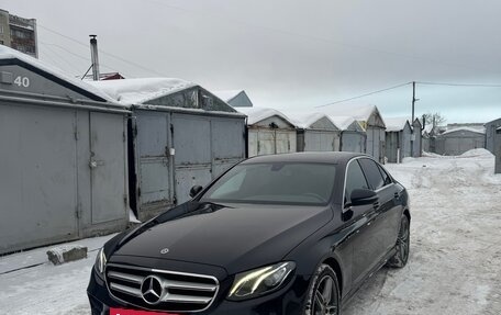 Mercedes-Benz E-Класс, 2019 год, 2 890 000 рублей, 14 фотография