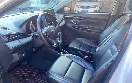 Toyota Yaris XP150 рестайлинг, 2023 год, 1 321 000 рублей, 8 фотография