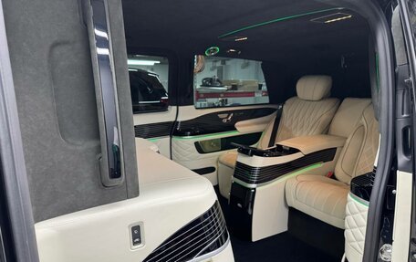 Mercedes-Benz V-Класс, 2025 год, 33 500 000 рублей, 2 фотография