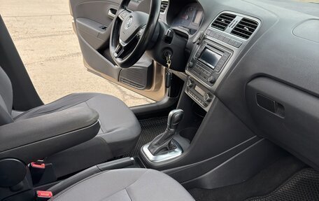 Volkswagen Polo VI (EU Market), 2016 год, 1 080 000 рублей, 11 фотография