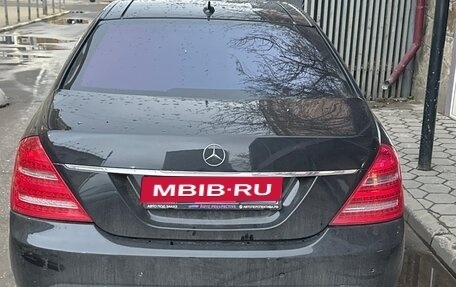 Mercedes-Benz S-Класс, 2012 год, 1 800 000 рублей, 1 фотография