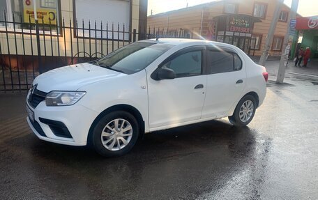 Renault Logan II, 2019 год, 580 000 рублей, 1 фотография