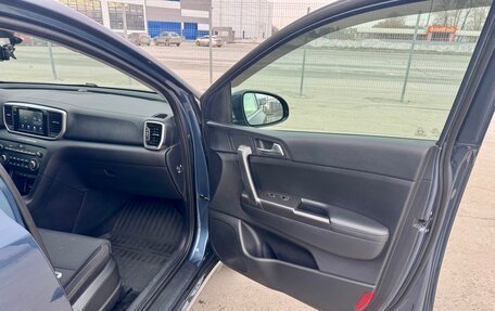 KIA Sportage IV рестайлинг, 2019 год, 2 250 000 рублей, 24 фотография