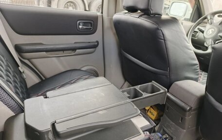 Nissan X-Trail, 2006 год, 750 000 рублей, 11 фотография