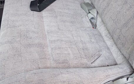 Nissan Elgrand I, 2001 год, 620 000 рублей, 7 фотография