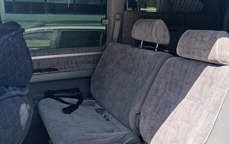 Nissan Elgrand I, 2001 год, 620 000 рублей, 6 фотография