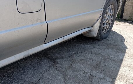 Nissan Elgrand I, 2001 год, 620 000 рублей, 12 фотография