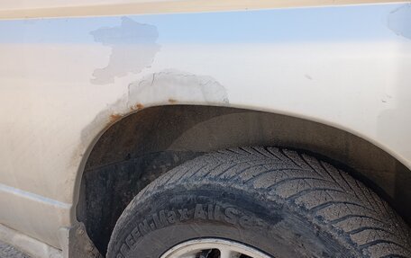 Nissan Elgrand I, 2001 год, 620 000 рублей, 10 фотография