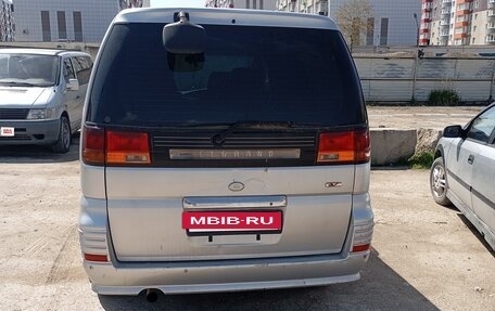 Nissan Elgrand I, 2001 год, 620 000 рублей, 4 фотография