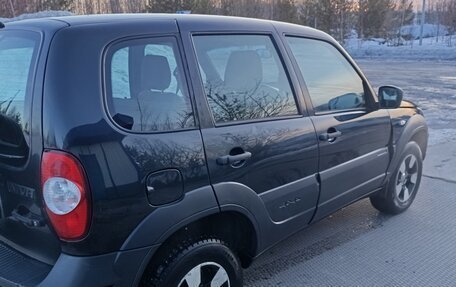 Chevrolet Niva I рестайлинг, 2010 год, 250 000 рублей, 2 фотография