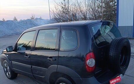 Chevrolet Niva I рестайлинг, 2010 год, 250 000 рублей, 3 фотография