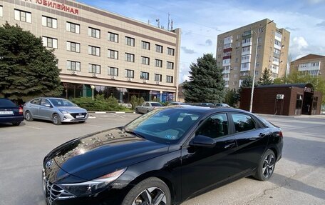 Hyundai Elantra, 2023 год, 2 300 000 рублей, 9 фотография