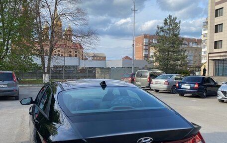 Hyundai Elantra, 2023 год, 2 300 000 рублей, 8 фотография