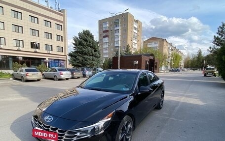 Hyundai Elantra, 2023 год, 2 300 000 рублей, 20 фотография