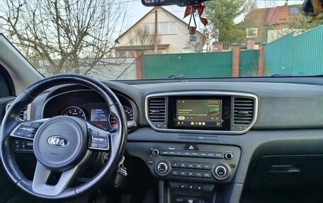 KIA Sportage IV рестайлинг, 2019 год, 1 900 000 рублей, 4 фотография